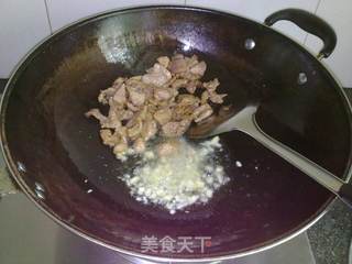 经典家常下饭菜---【肉片炒手撕甜椒】的做法步骤:6