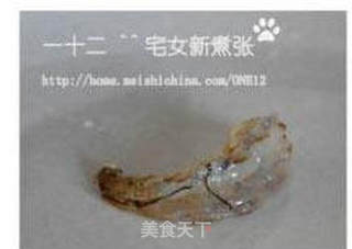 草菇虾球烩丝瓜的做法步骤:2