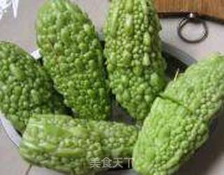 美味且一举两得的苦瓜汤的做法步骤:9