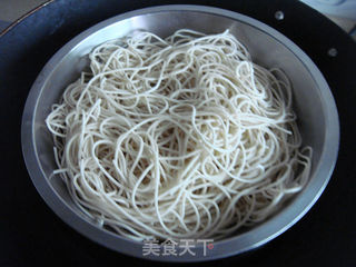 三鲜素炒面的做法步骤:5