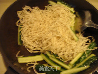 三鲜素炒面的做法步骤:11