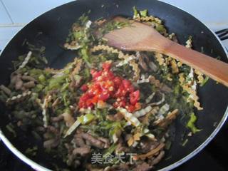雪菜香干炒肉丝的做法步骤:10