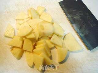 黑椒酱炒马铃薯面疙瘩的做法步骤:3