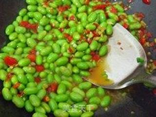 剁椒炒毛豆的做法步骤：2