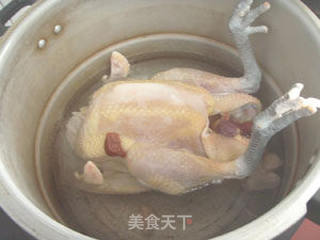 菌菇炖鸡的做法步骤：3
