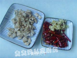 干煸豆角的做法步骤:4