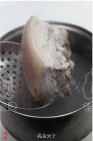 干豇豆蒜苗回锅肉的做法步骤:2