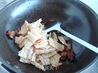 干锅腐竹蛋皮的做法步骤:11
