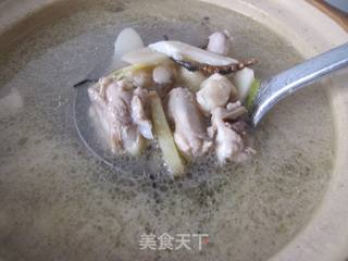 虫草双鲜鸡汤的做法步骤:11