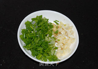 好吃的下饭菜——肉末茄子的做法步骤：1