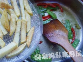 椒荷烧土豆的做法步骤:5