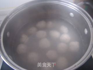 茼蒿肉圆汤的做法步骤:6