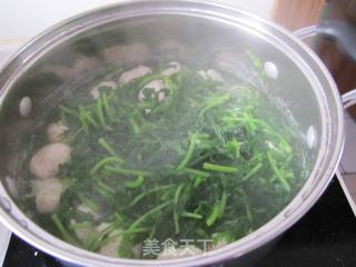 茼蒿肉圆汤的做法步骤:11