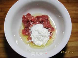 茶树菇香芹滑里脊的做法步骤:2