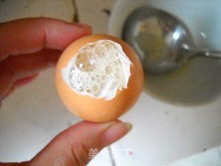西兰花烩双色蛋的做法步骤:2