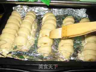 肉松毛毛虫面包的做法步骤:18