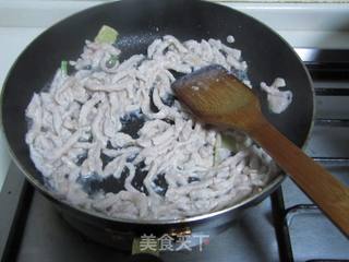 鲜菇肉丝茄汁面的做法步骤:5