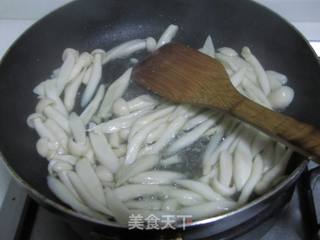 鲜菇肉丝茄汁面的做法步骤:7