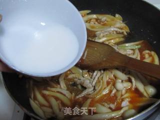 鲜菇肉丝茄汁面的做法步骤:11