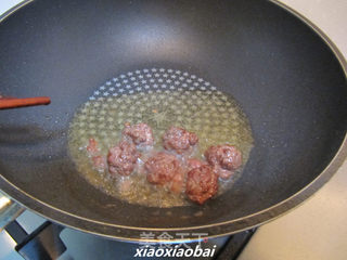 意大利牛肉丸子面的做法步骤：3