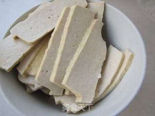 海带豆干炖烤鸭的做法步骤:2