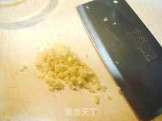 开胃前菜“生煎黑椒鱼柳”的做法步骤：2