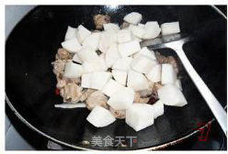 萝卜烧排骨的做法步骤:11
