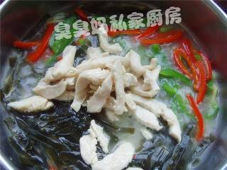 海带烩鸡柳的做法步骤:7