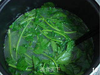 暖乎乎的鲫鱼西洋菜汤泡饭的做法步骤:10