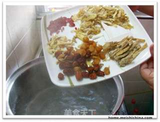 滋补汤@@@广西虫草汤的做法步骤：2