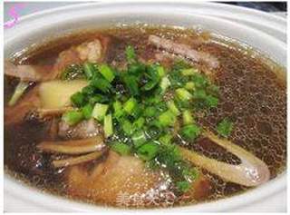 老鸭炖茶树菇的做法步骤:5