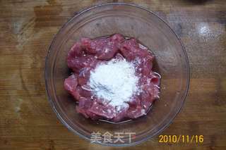 《蚝油牛肉》+《大米饭》=《蚝油牛肉盖浇饭》的做法步骤：1