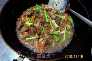 【秋冬绿盾】---《蒜香鲜贝炒乳鸽》的做法步骤：16