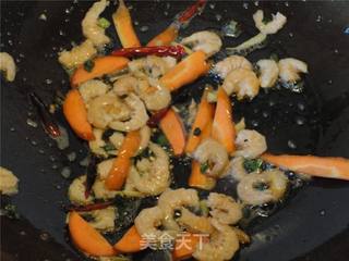 海米炒山药片的做法步骤:7
