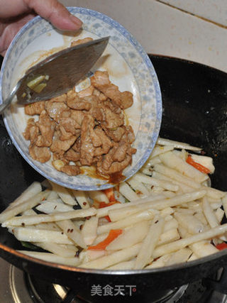 凉薯炒嫩肉片的做法步骤:11