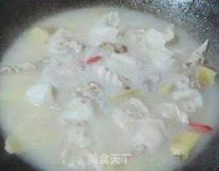 鱼鳔焖白菜的做法步骤:5