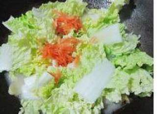 鱼鳔焖白菜的做法步骤:6