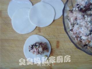 猪肉双菌饺的做法步骤:4