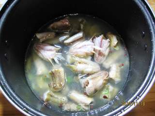 狗鱼炖豆腐的做法步骤:7