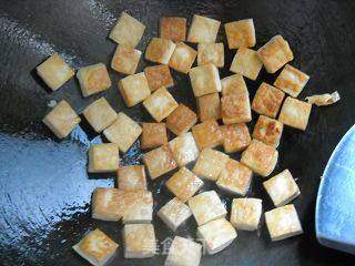 孜然臭豆干的做法步骤:2