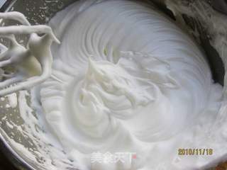 练手的蓝莓鲜奶蛋糕的做法步骤:5