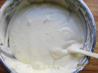练手的蓝莓鲜奶蛋糕的做法步骤:7