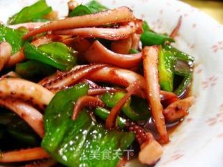 青椒鱿鱼的做法步骤:6