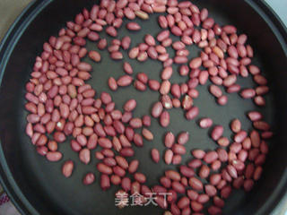 传统小零食:挂霜花生的做法步骤:2