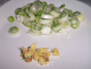宫保虾仁的做法步骤：2