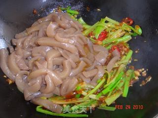 泡椒香芹烧魔芋的做法步骤：10