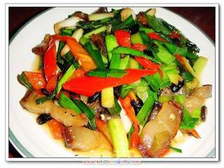 蒜苗炒腊肉的做法步骤:15