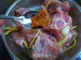 酱蒸排骨的做法步骤:2