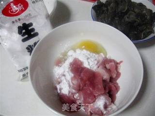 黑木耳滑肉片——家乡菜的做法步骤:2