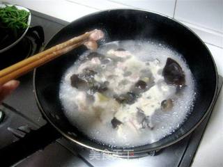 黑木耳滑肉片——家乡菜的做法步骤:5